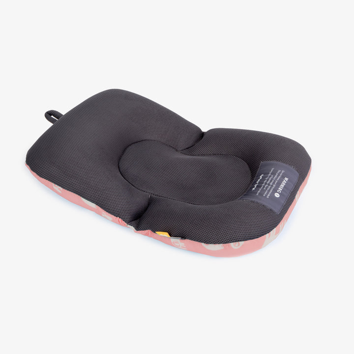 פוף צוף פילים לבנים על ורוד