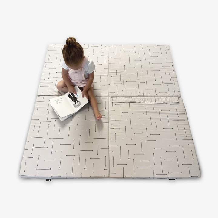 משטח פעילות מתקפל דגים לבנים +פסים אפורים