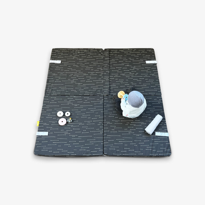 משטח פעילות מתקפל קיפודים אפורים+קווים לבנים