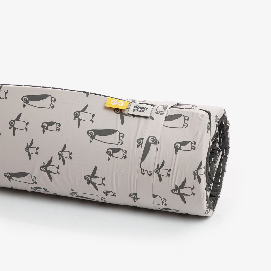 משטח פעילות מתגלגל פינגווין אפור +קווים לבנים