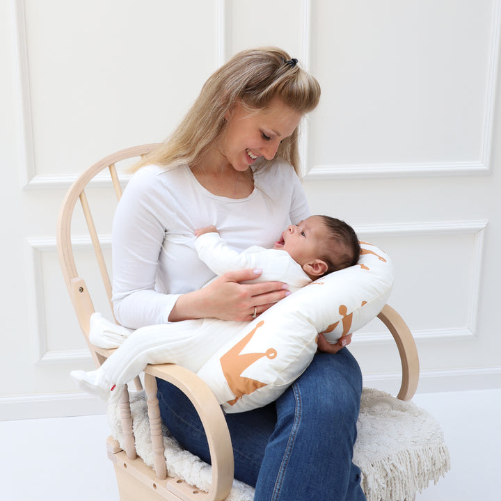 כרית הנקה קומפקט כתרים חום