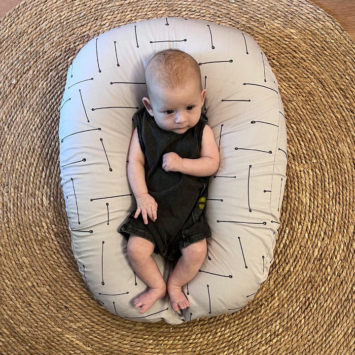 ציפית הפלא לכרית הנקה פסים אפורים על בג'