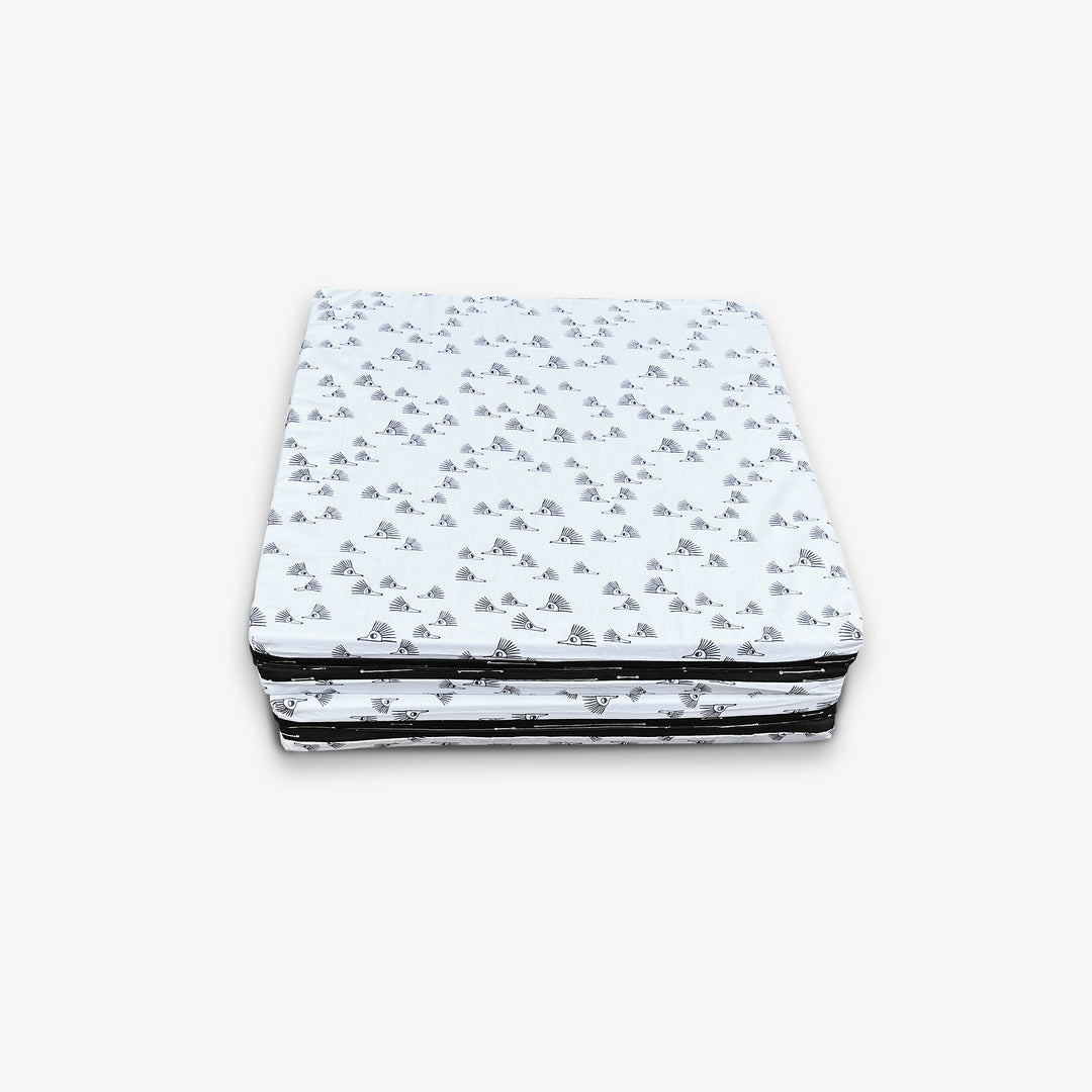 משטח פעילות מתקפל קיפודים אפורים+קווים לבנים