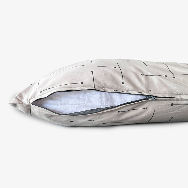 כרית הריון פסים אפור בז'