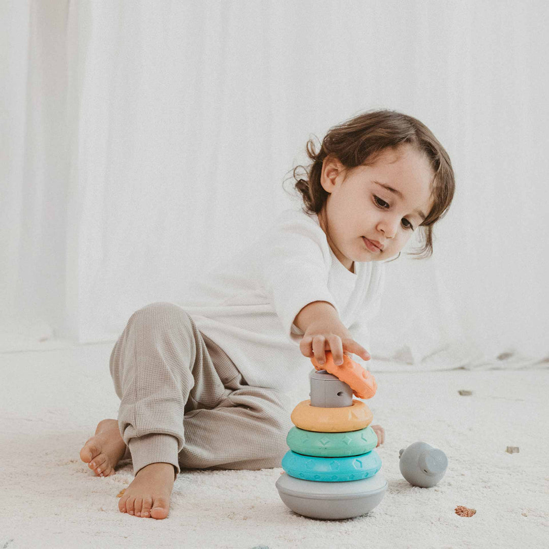 מגדל טבעות דובר עברית