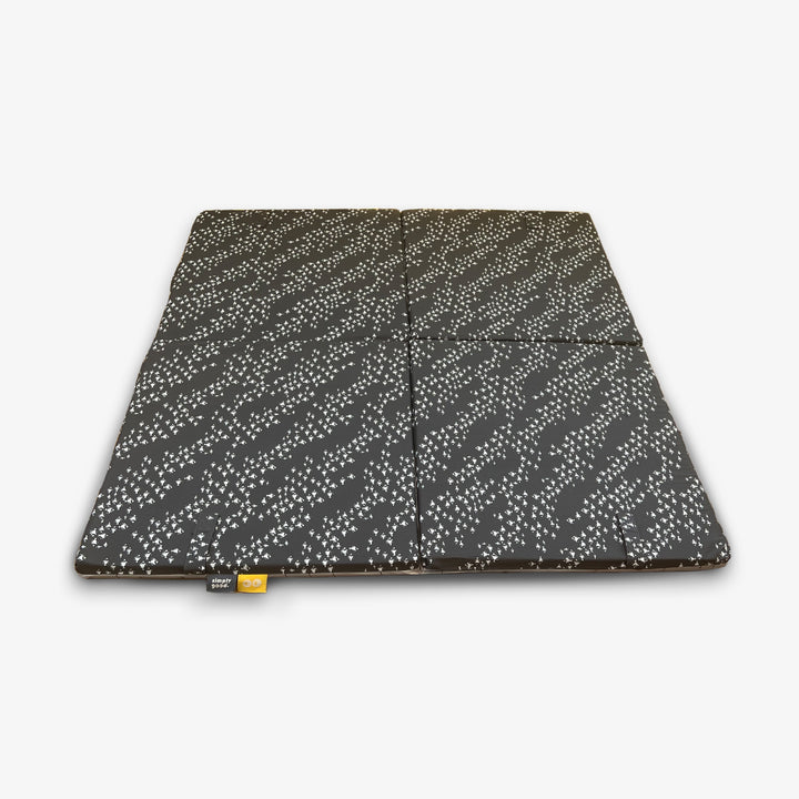 משטח פעילות מתקפל דגים לבנים +פסים אפורים