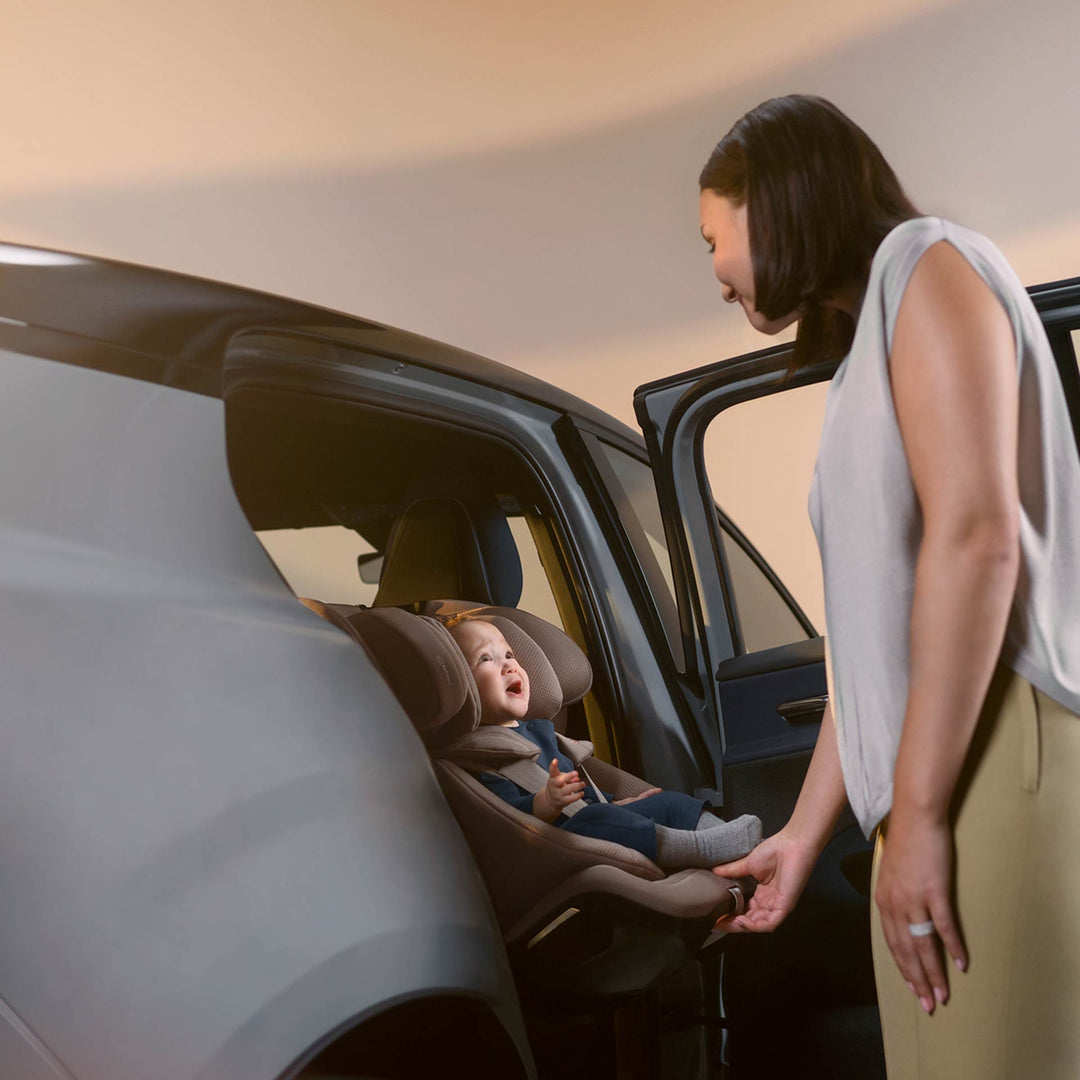 כיסא בטיחות אמרלד סלייד 360 פרו חום טראפל