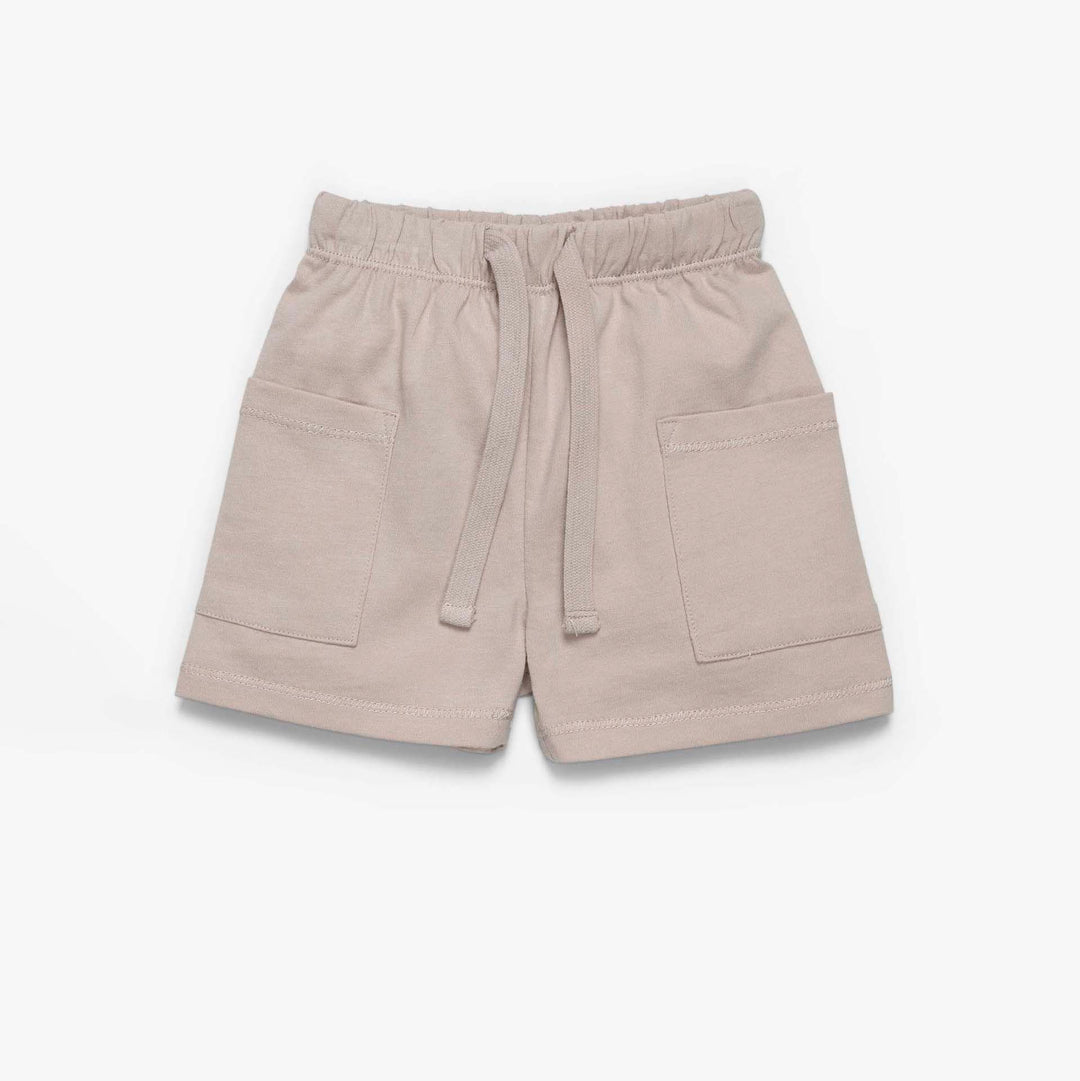 מכנסים קצרים בצבע חאקי