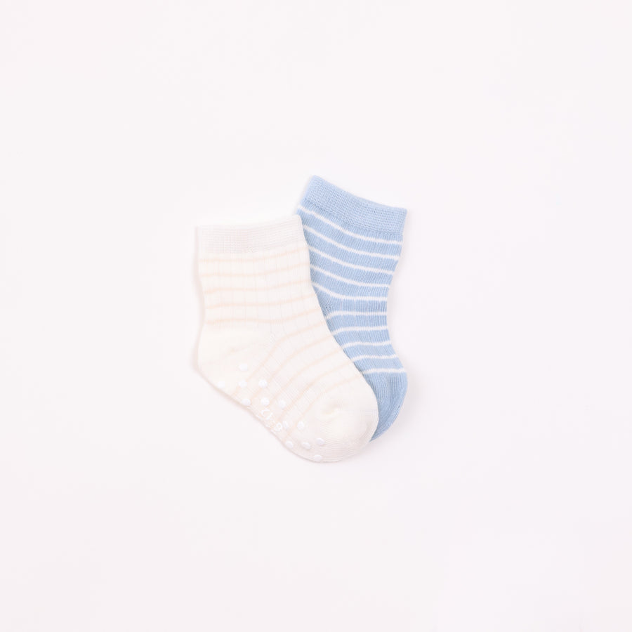 זוג גרביים מדוגמים