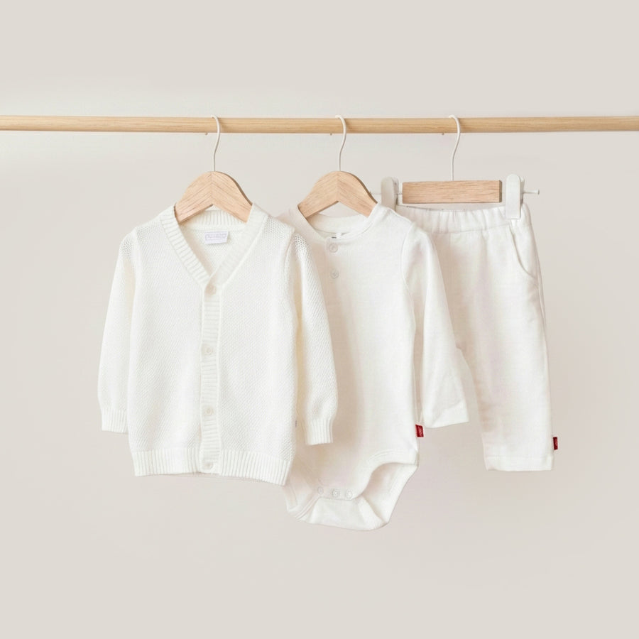 מארז ברית/ה בגוון שמנת