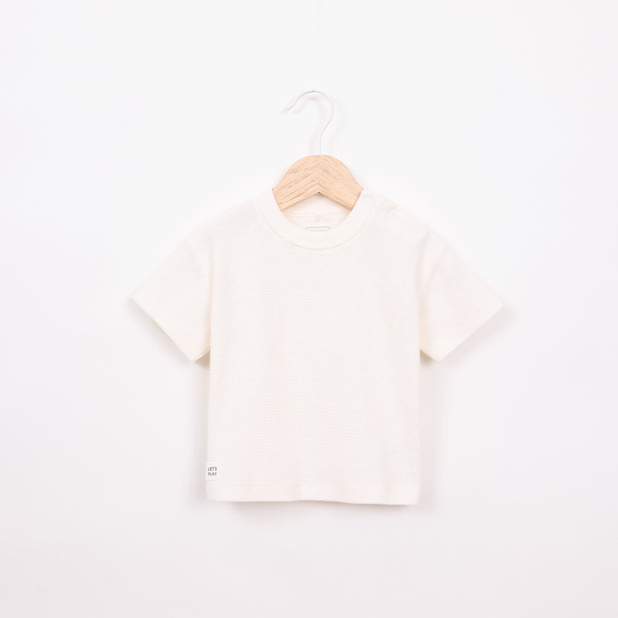 חולצה קצרה בצבע שמנת