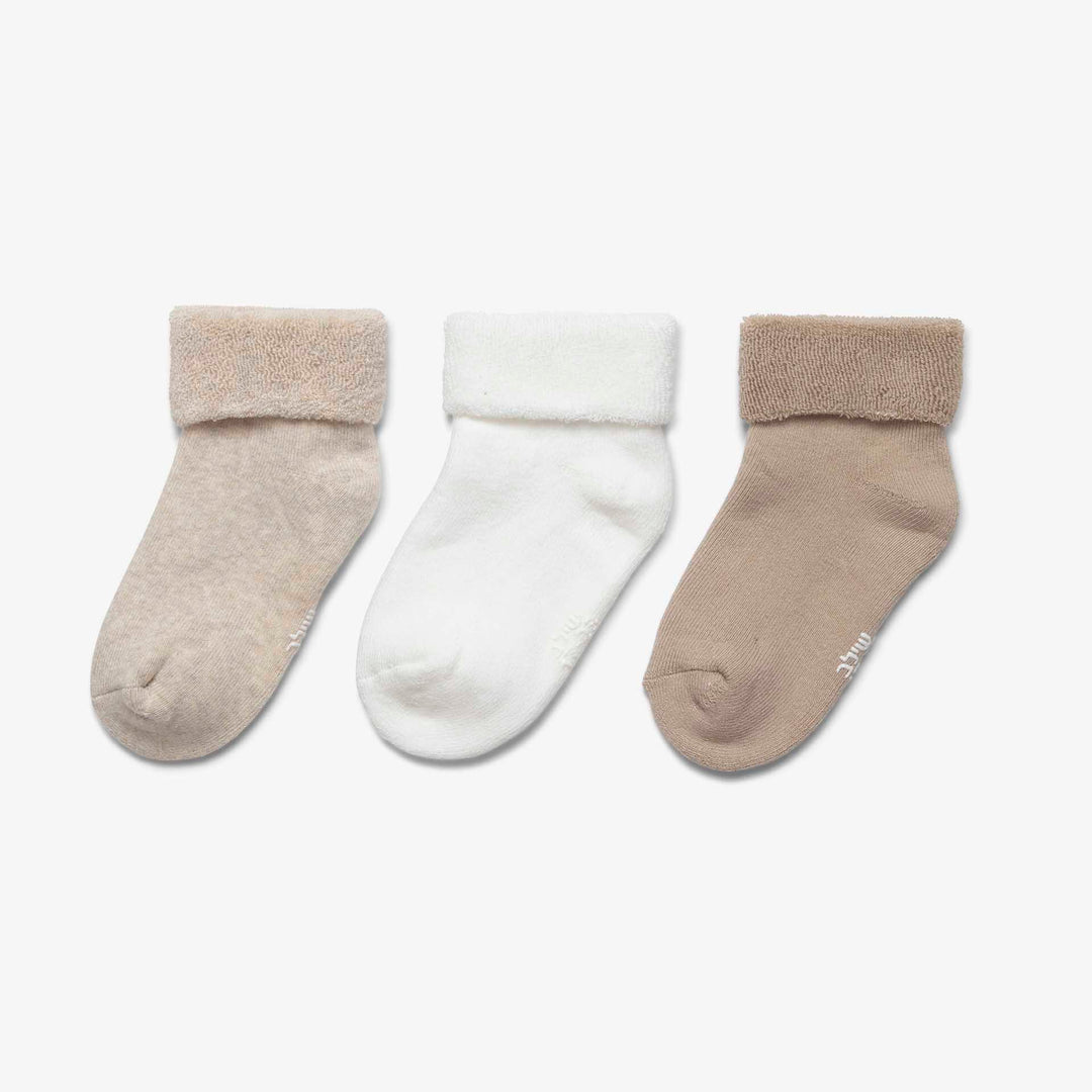 3 זוגות גרבי בייסיק לתינוק/ת צבע קרם