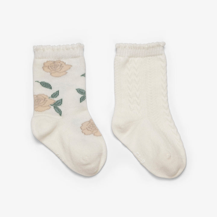 שני זוגות גרביים גבוהות פרחים