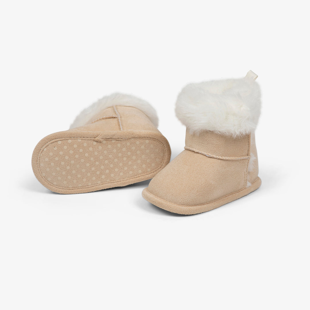 מגפונים רכים עם פרווה צבע אבן