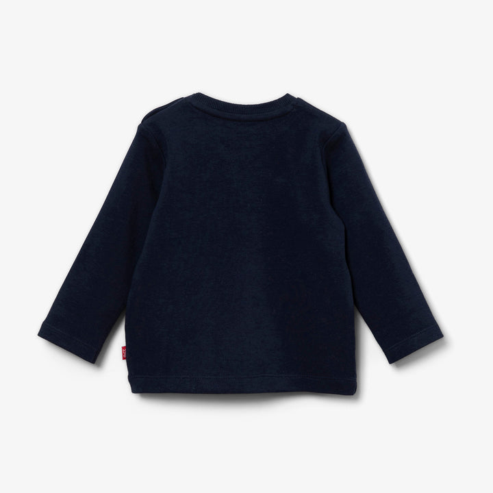 חולצה כחולה ארוכה עם הדפס