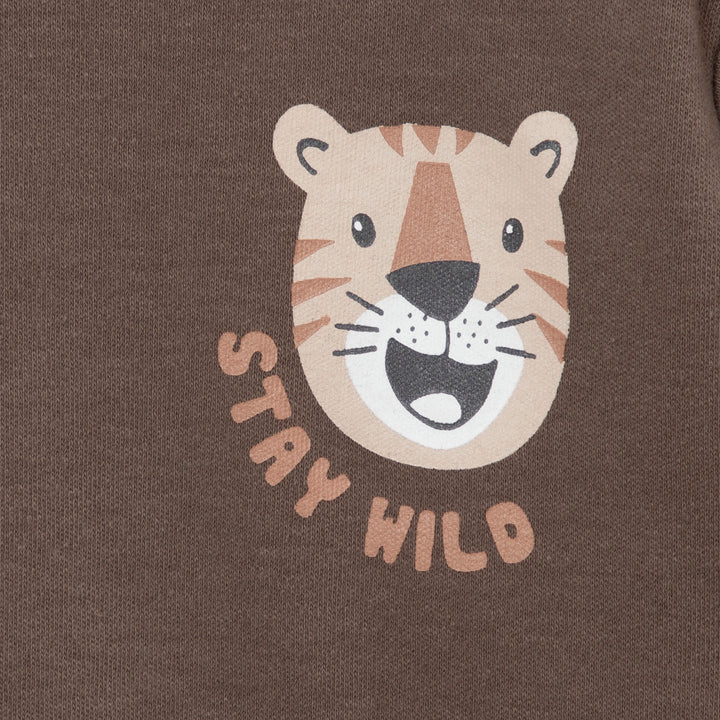 חולצה חומה ארוכה עם הדפס