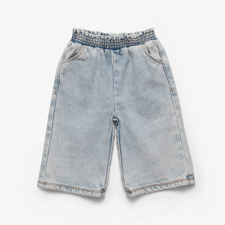 מכנסי ג'ינס מתרחבים