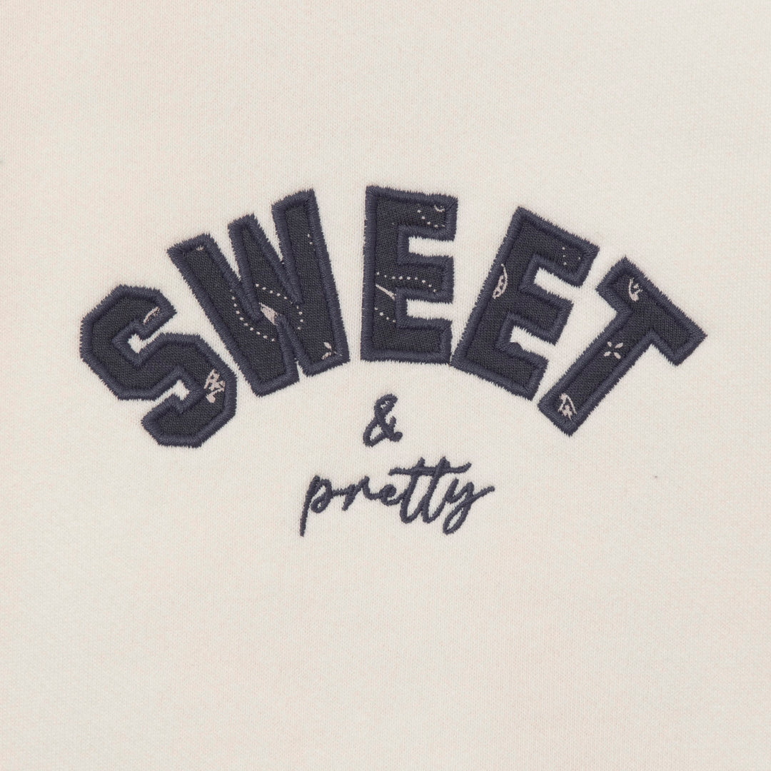 סוויטשירט שמנת עם הדפס