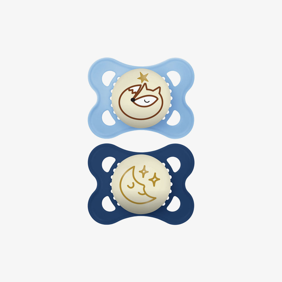 זוג מוצצים סיליקון 0-6 זוהרים בחושך כחול/תכלת מודפס