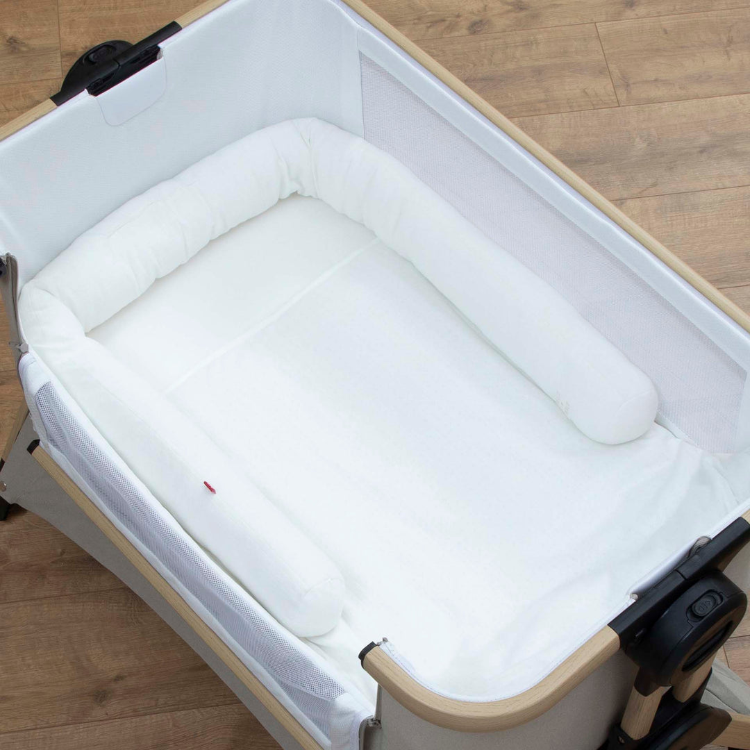 סט מצעים לעריסה עם נחשוש  שמנת