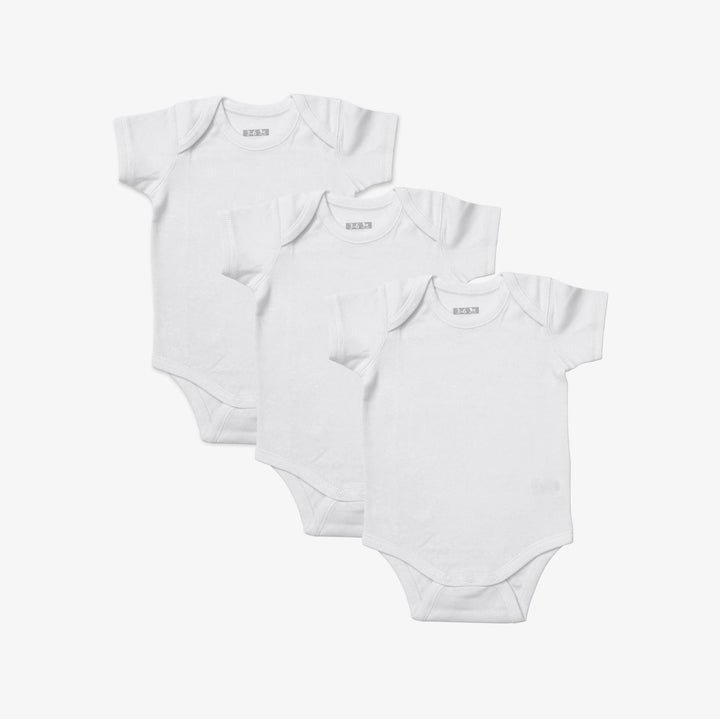 שלישיית בגדי גוף לבן שרוול קצר