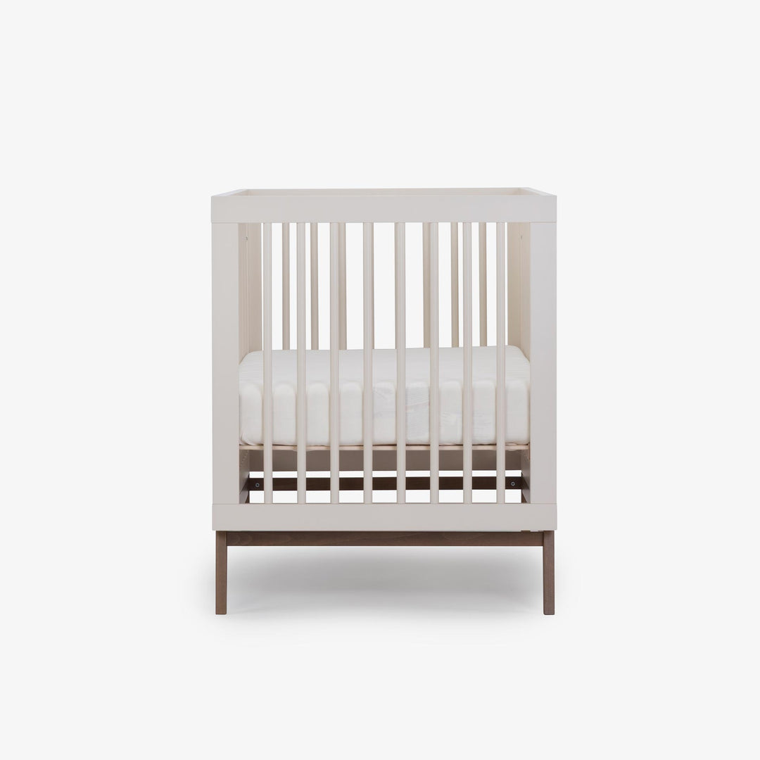 מיטת תינוק דגם ריי חלב שקדים + אגוז