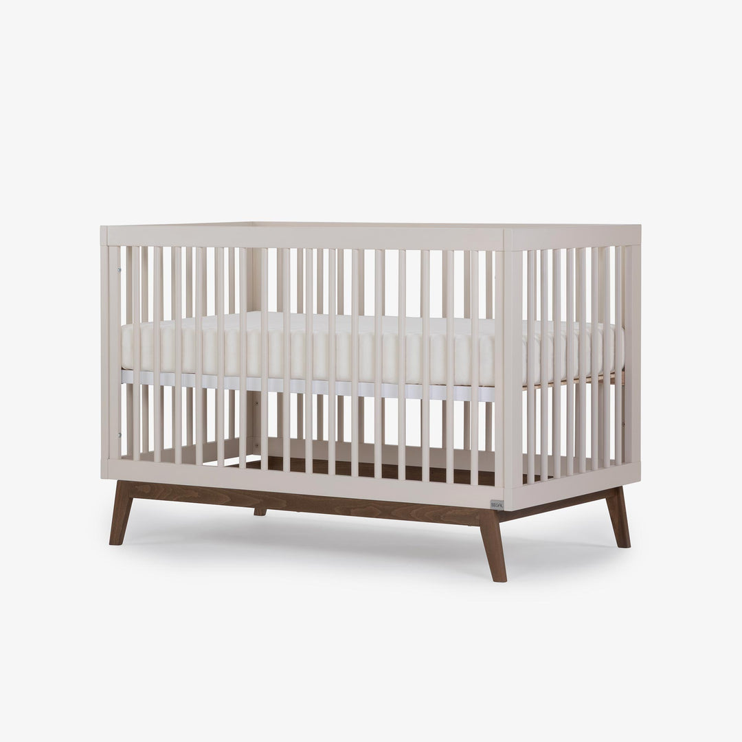 מיטת תינוק דגם ריי חלב שקדים + אגוז