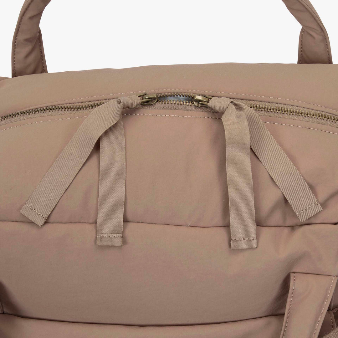 תיק החתלה מינדי חום קפה