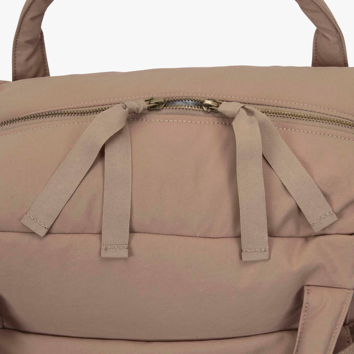 תיק החתלה מינדי חום קפה