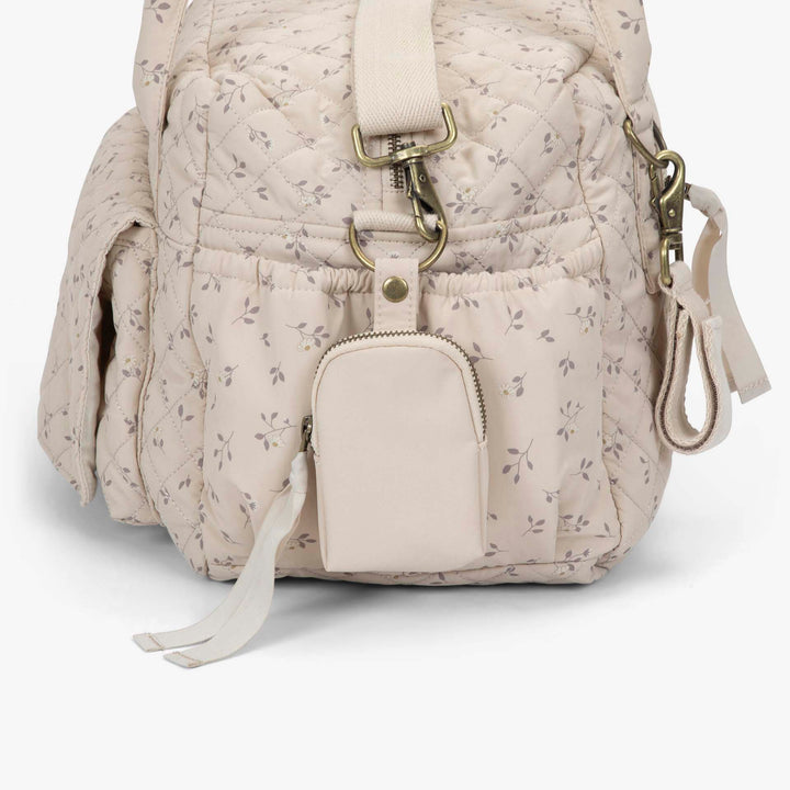 תיק החתלה מינדי פרחים קווילט