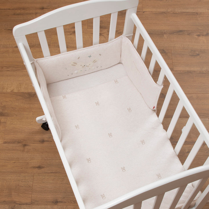 סט מצעים לעריסה ארנבים שמנת