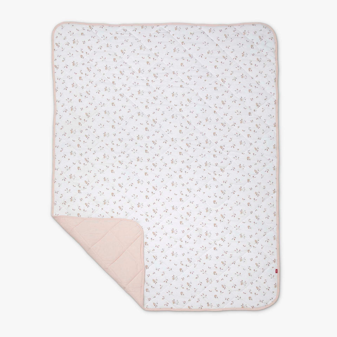 שמיכת קווילט למיטה פרחים