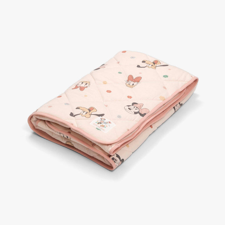 שמיכת קווילט למיטת מעבר מיני