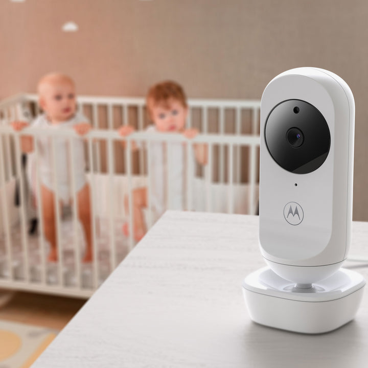 מצלמת בייבי מוניטור מתכווננת עם צג בגודל 4.3