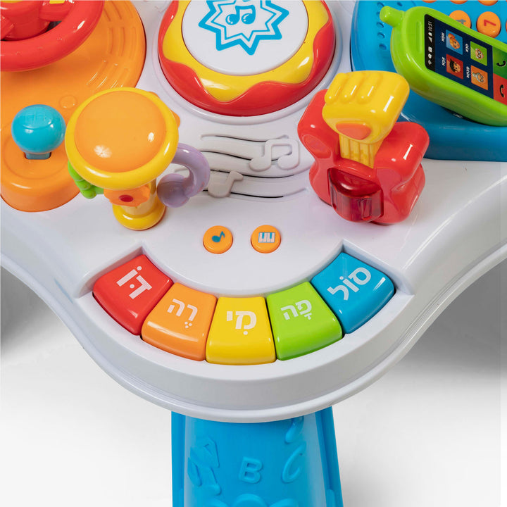 שולחן פעילות דובר עברית