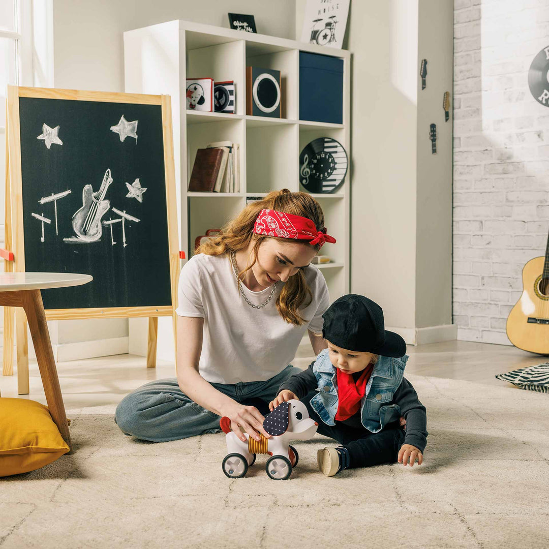 צ'ארלי כלב מתגלגל רוקנרול