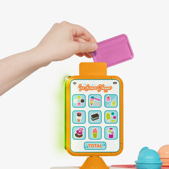 דוכן גלידה אינטרקטיבי