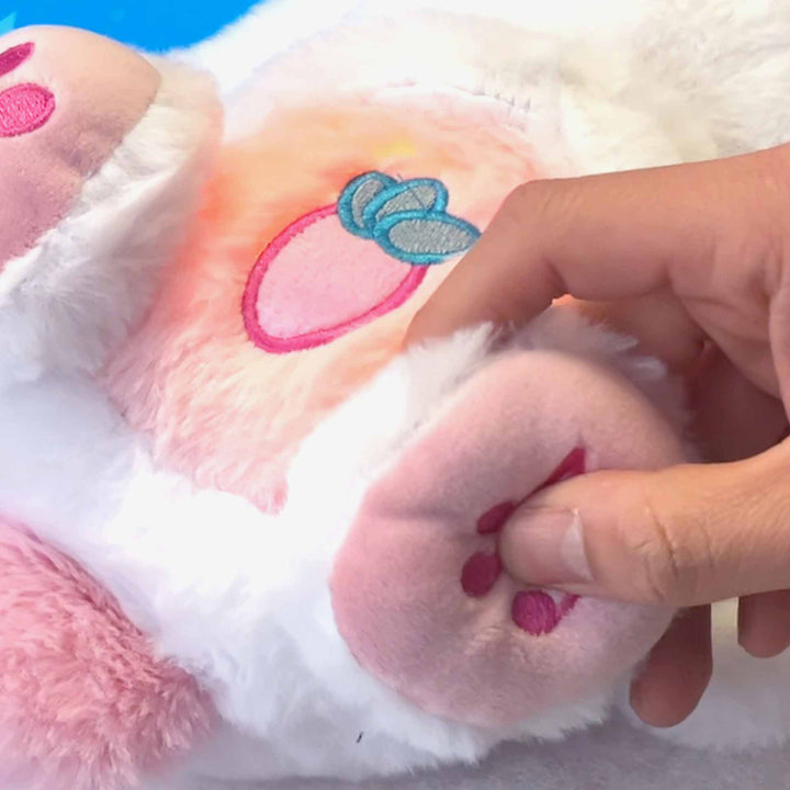 בובת ארנב נושמת ומנגנת