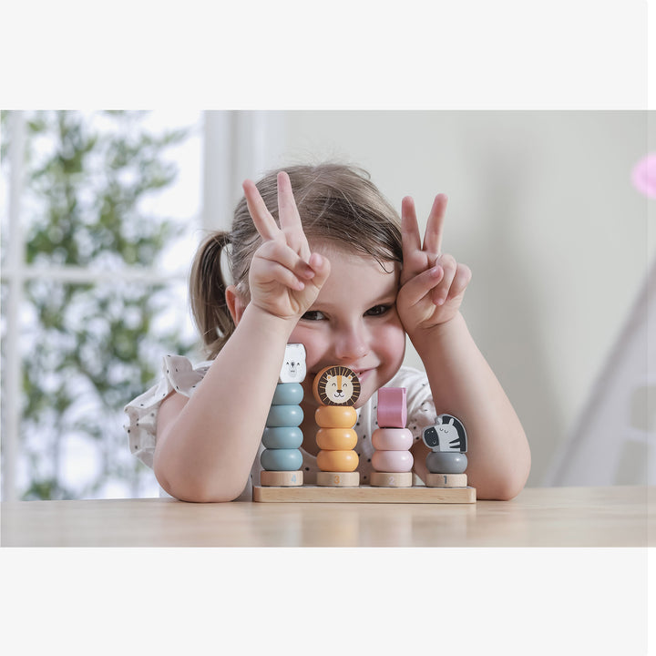 השחלת טבעות מעץ ספירה וצבעים