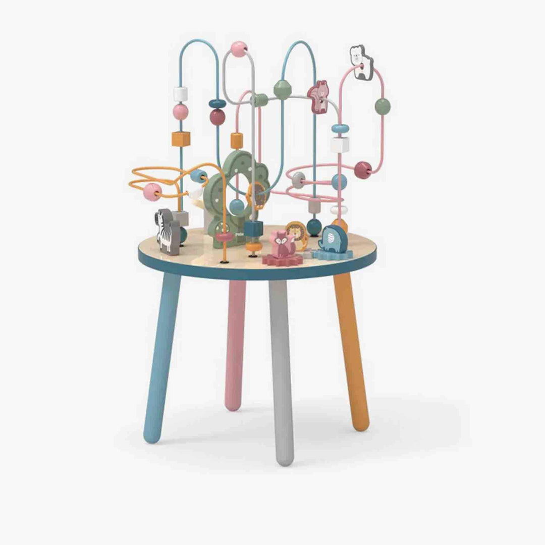 שולחן פעילות עם מבוך חרוזים