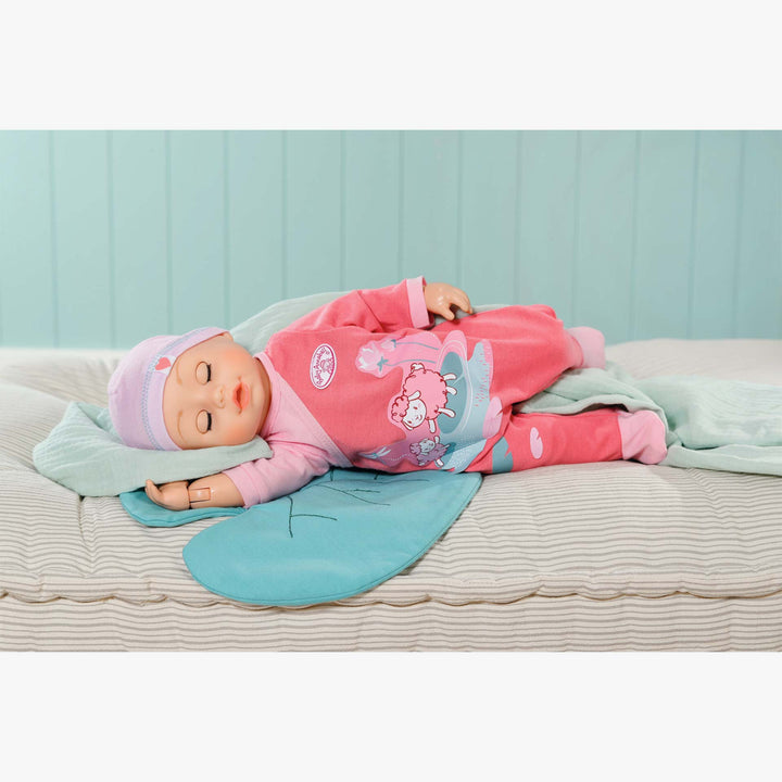 בובת אמילי הולכת וזוחלת