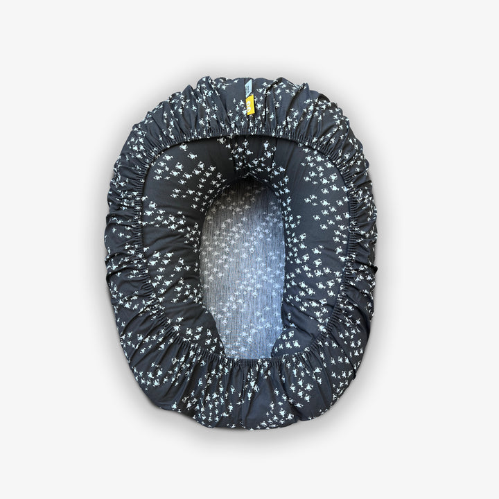 ציפית הפלא לכרית הנקה דגים לבנים על אפור