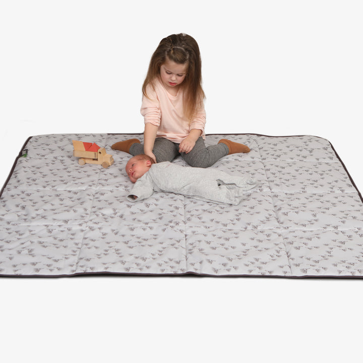 שמיכת פיקניק קיפודים אפור