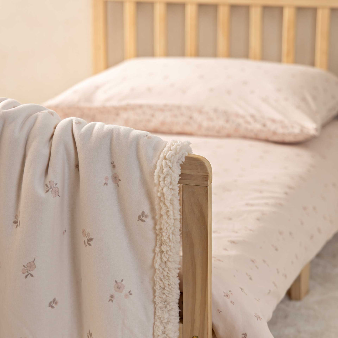 שמיכת פרווה דו-צדדית לעגלה פרחים ורוד