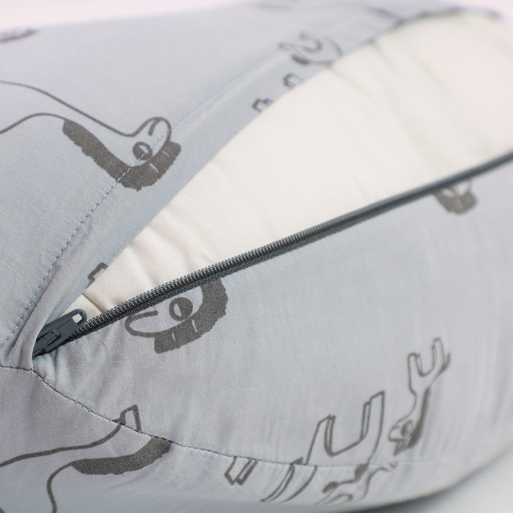 כרית הנקה קומפקט זברה אפור על תכלת