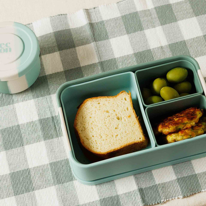 קופסת אוכל מחולקת ירוק
