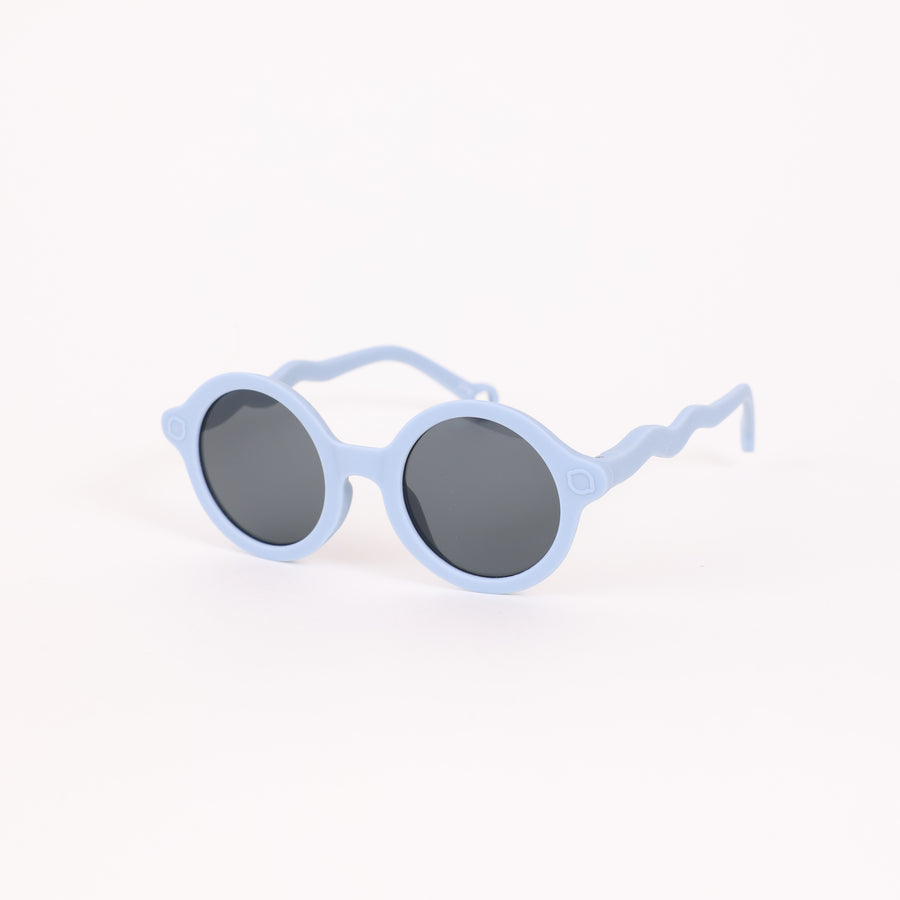 משקפי שמש בגוון תכלת