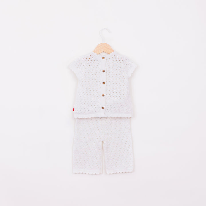 חליפה סרוגה