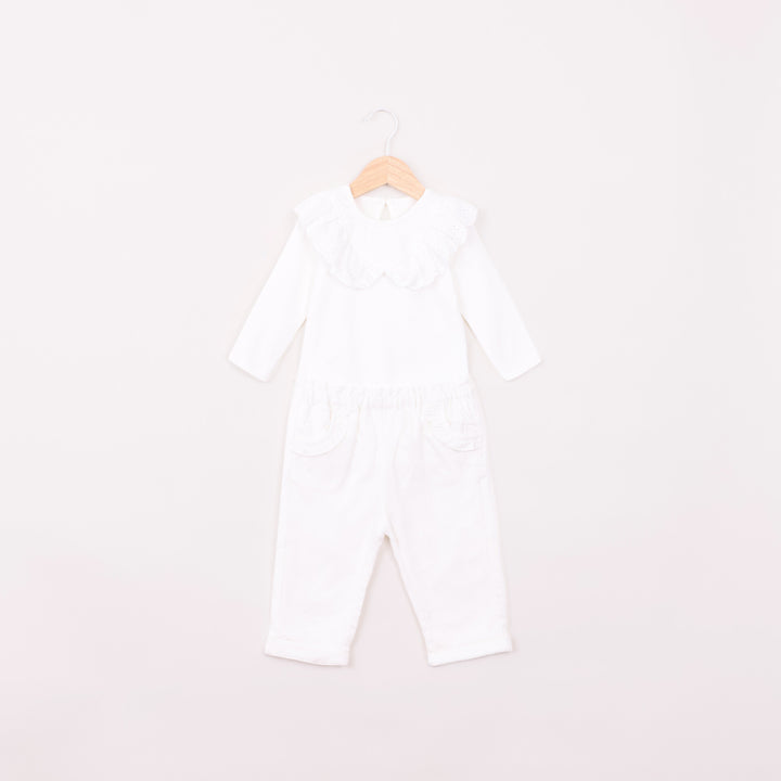 חליפת מכנסיים ובגד גוף