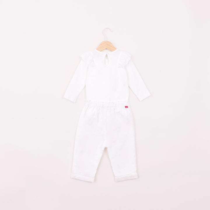 חליפת מכנסיים ובגד גוף